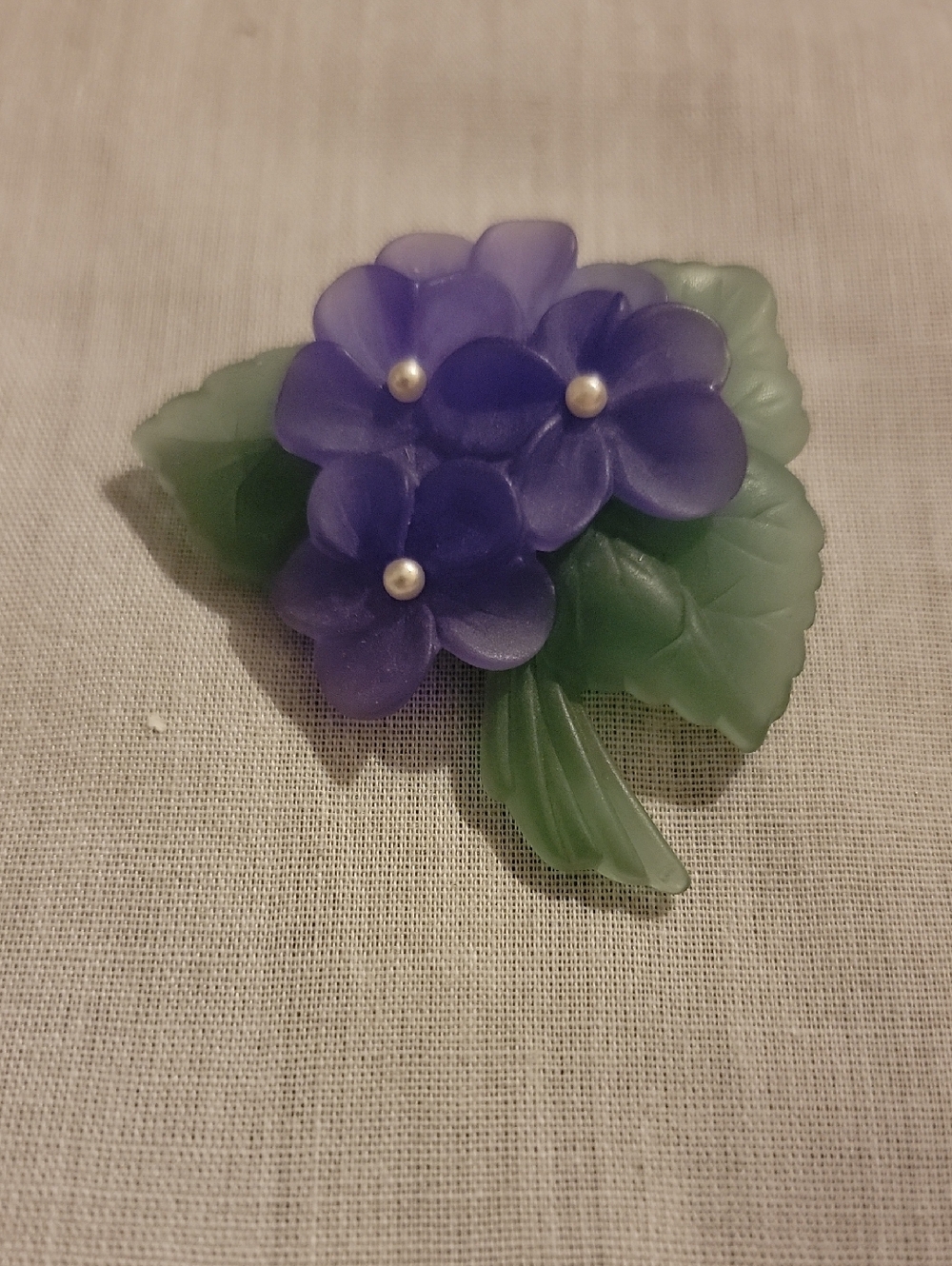Avon 2019 Wild Orchid Brooch with Green Leaves - Women's Jewelry